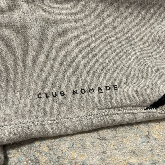 EUC Men’s Small Scotch & Soda Drawstring Joggers With Rear Zipper Pocket In Grey - Picture 7 of 10